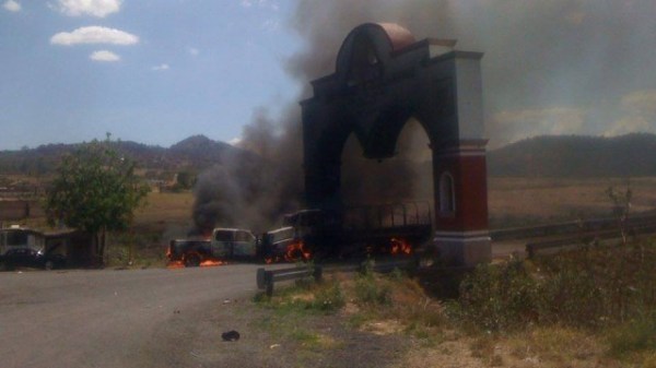 The ambush took place beneath the archway marking the entrance to Guachinango.