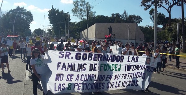 Demonstrators in Guadalajara demand the Jalisco governor fulfil his promises to help find their missing relatives.