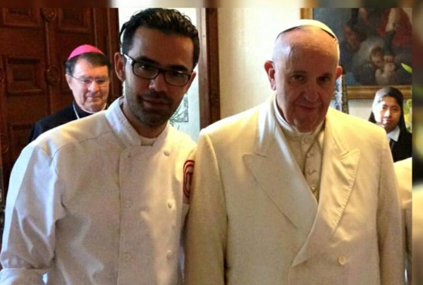 Joe-Ibarra-Pope-Francis