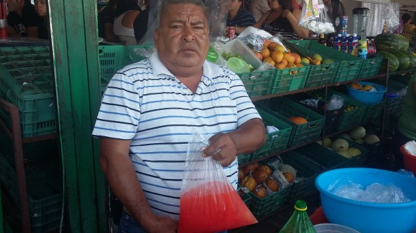 Oscar Hernández claims to be the inventor of the vampiro.